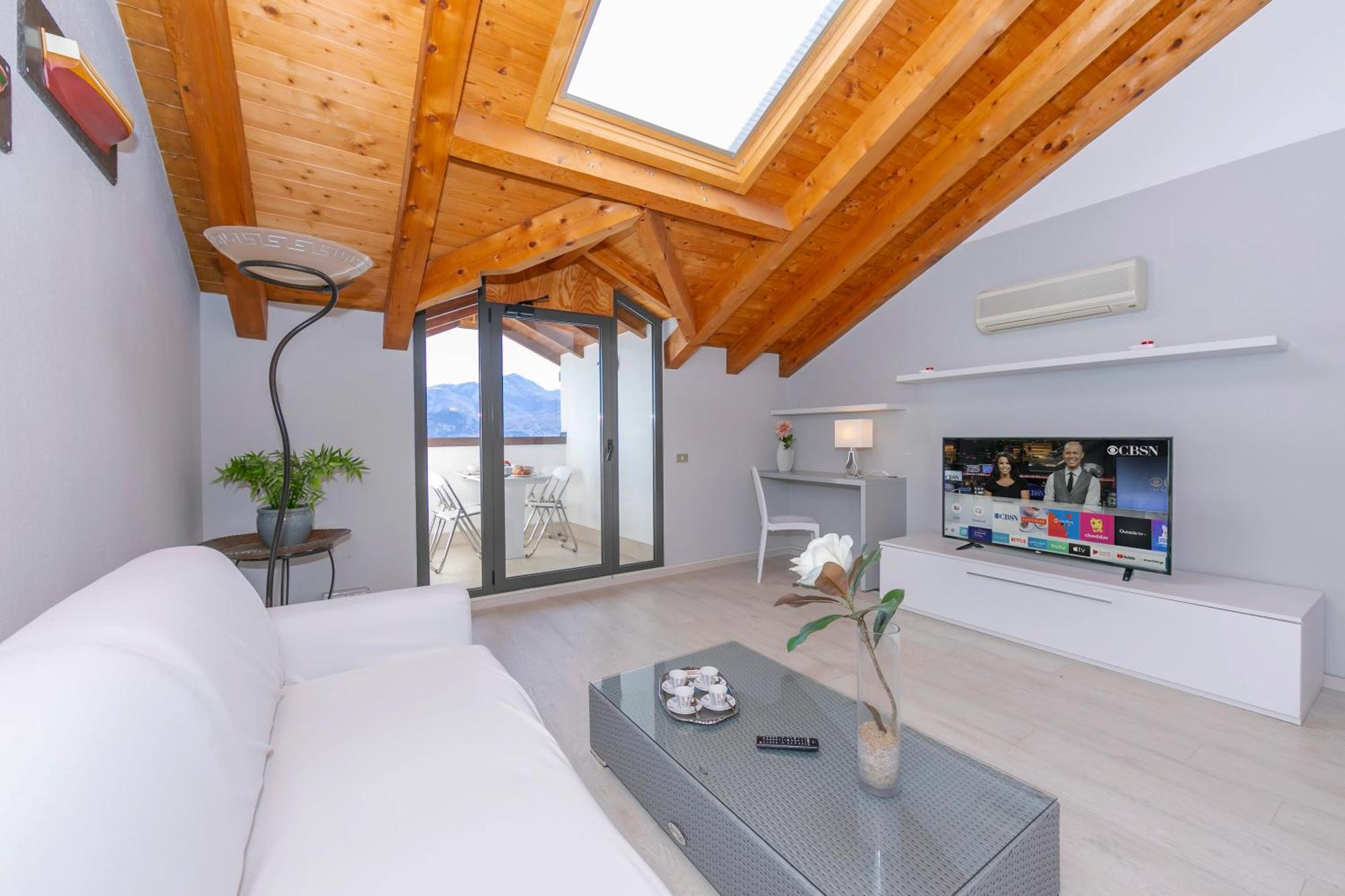Blu Lake Apartment On Ghiffa Beach - Happy Rentals Eksteriør bilde